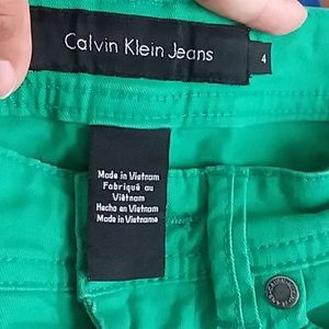 Calvin Klein Jeans skinny crop style size 4